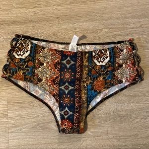 IHeart raves bottoms